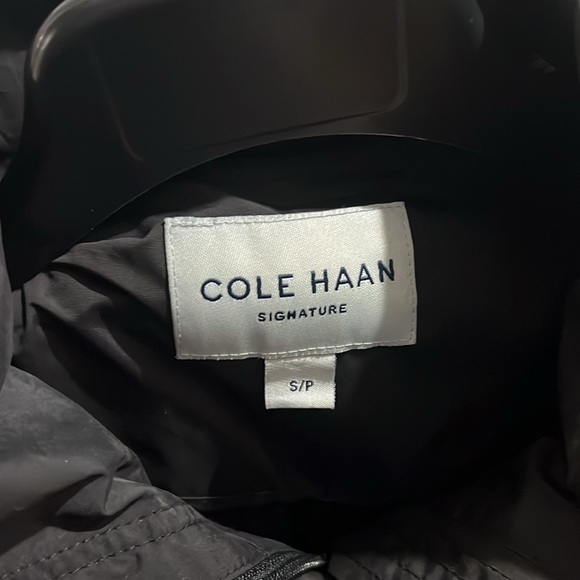 Cole Haan
Travel Packable Rain Jacket - Picture 6 of 6